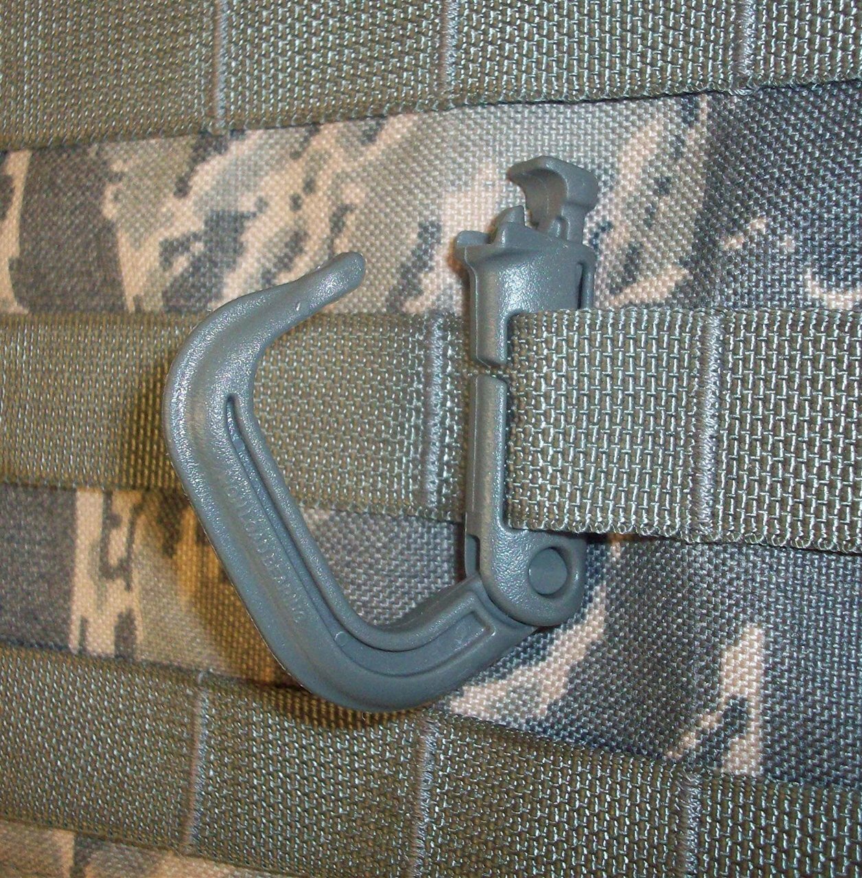 ITW Grimloc Foliage Green